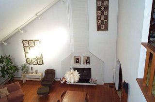 Livingroom, view 1